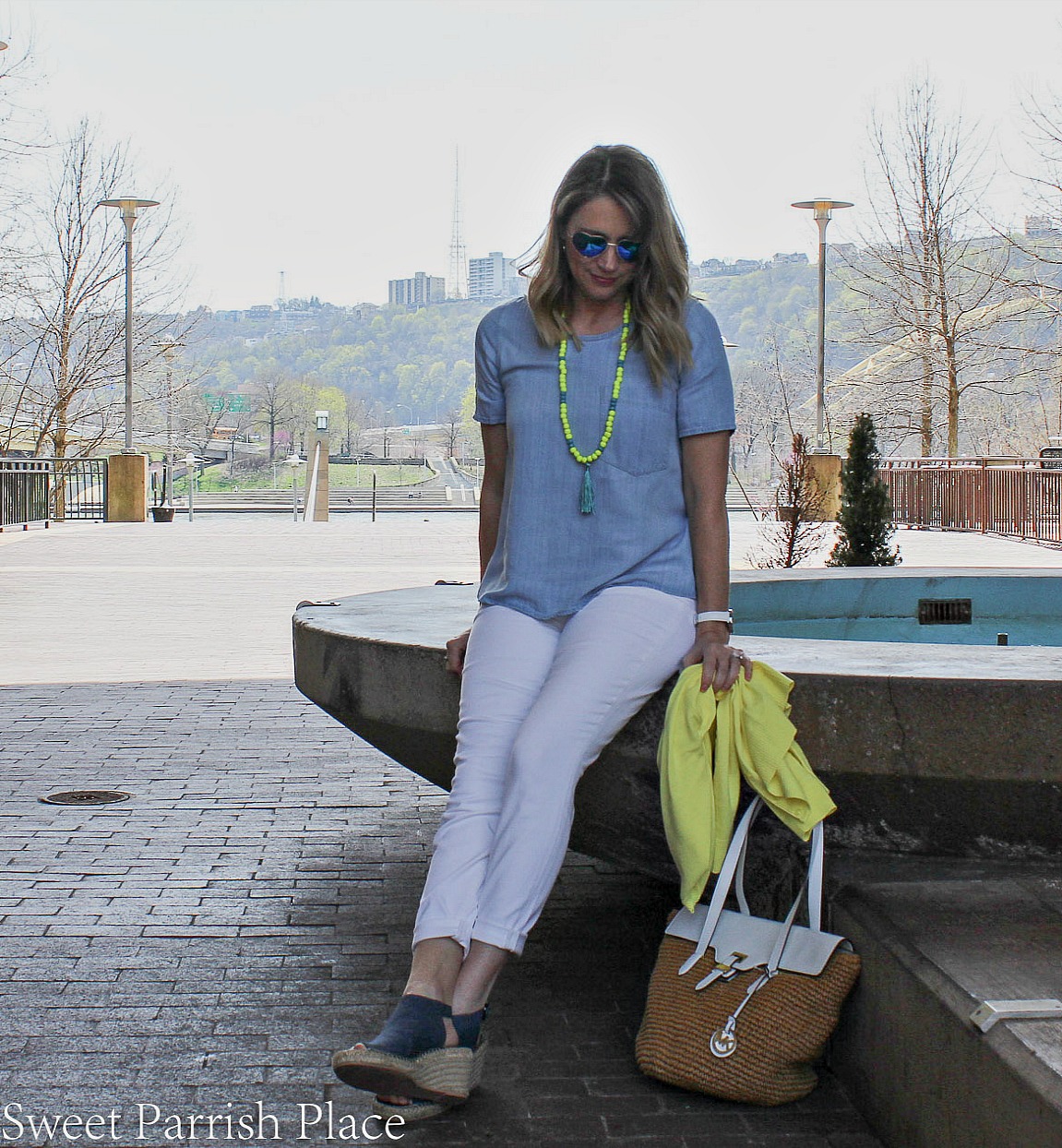 6 Ways to Style White Pants