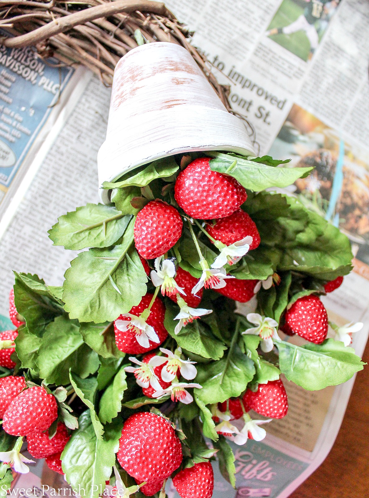 DIY Strawberry Wreath