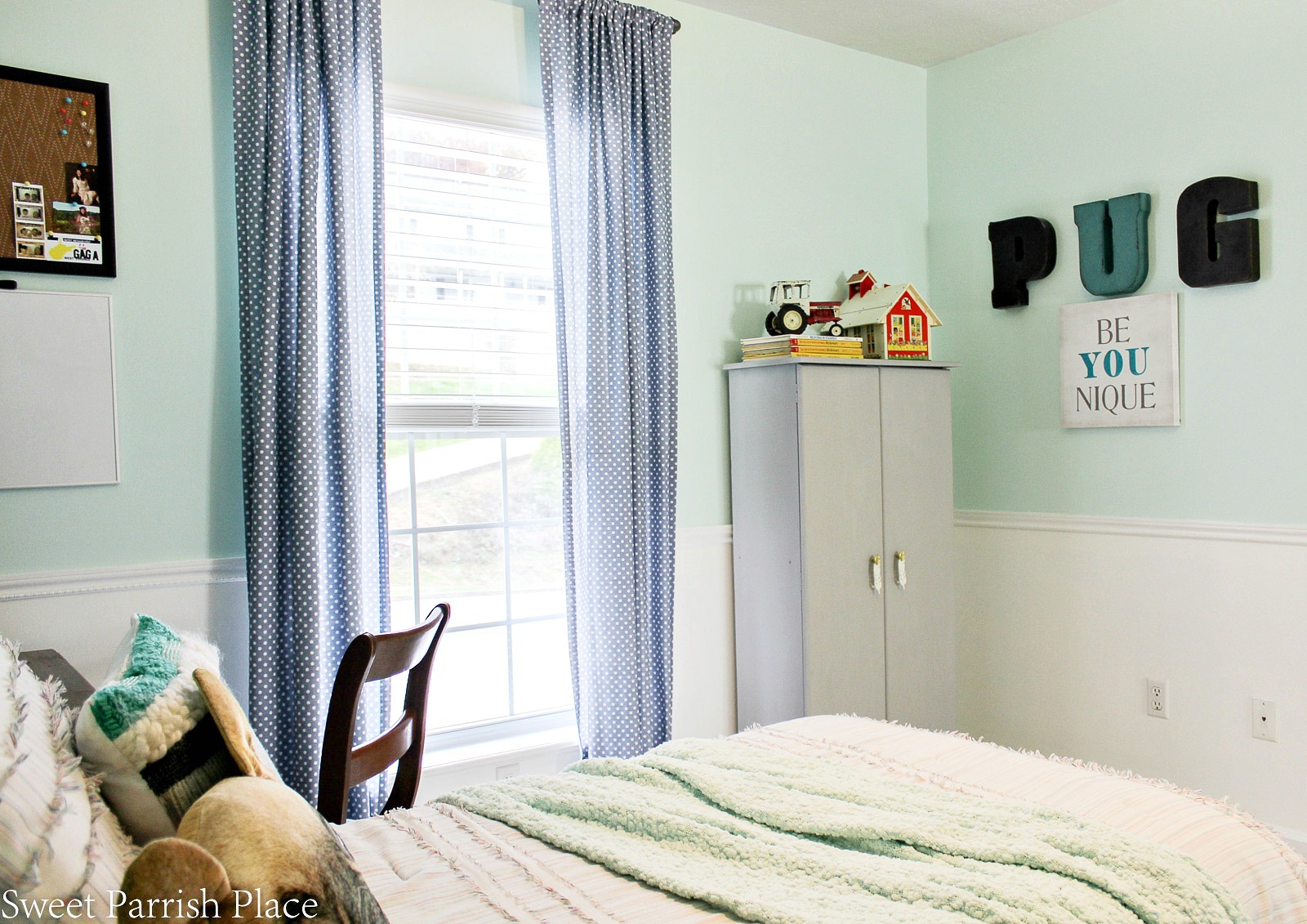 boys bedroom makeover reveal 3