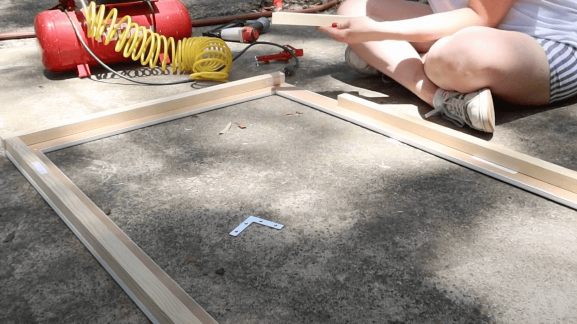 Step_2_Assemble_the_Frame_and_Add_Depth