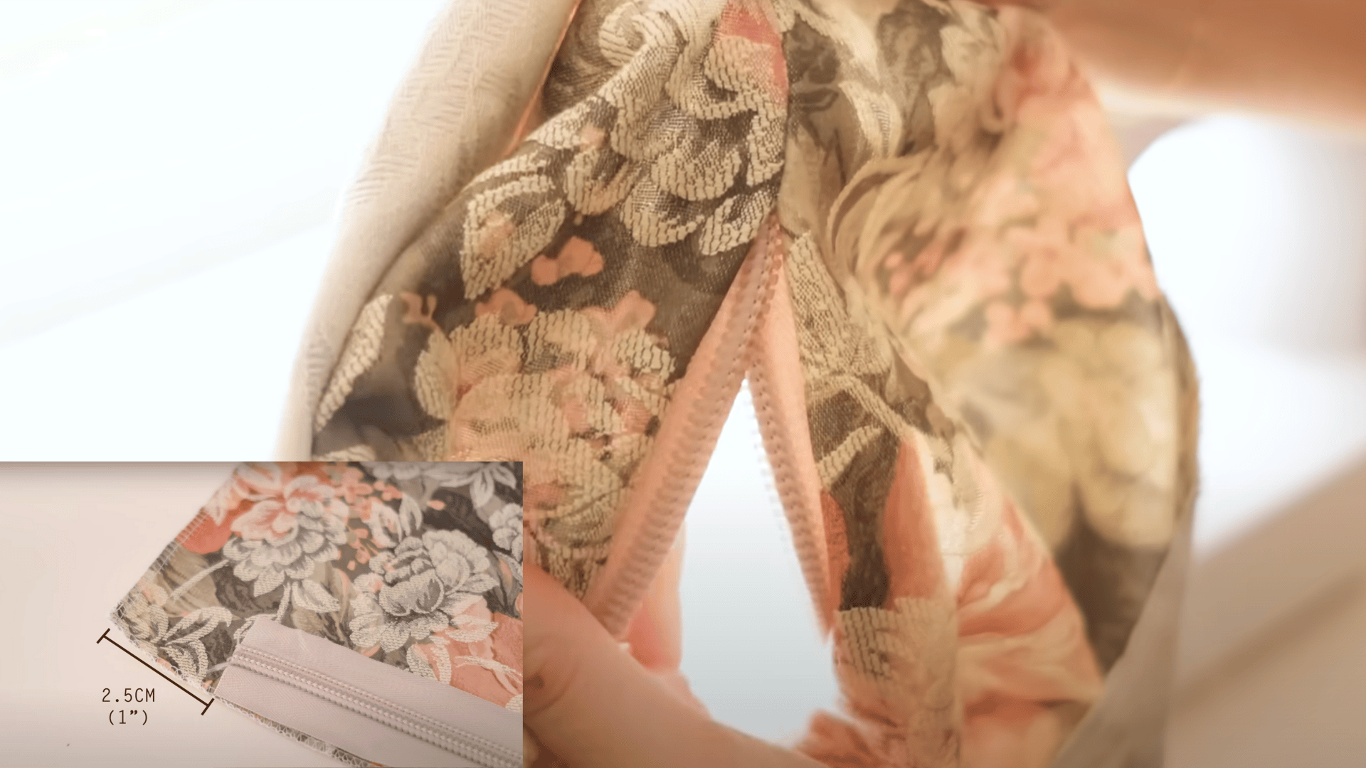 Step_4_Attach_the_Zipper