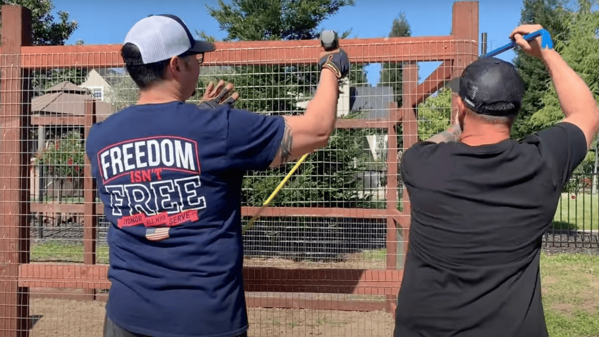 Step_2_Attach_the_Wire_Fencing
