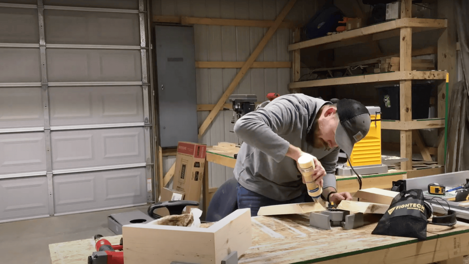 Step_4_Glue_and_Clamp_the_Arms